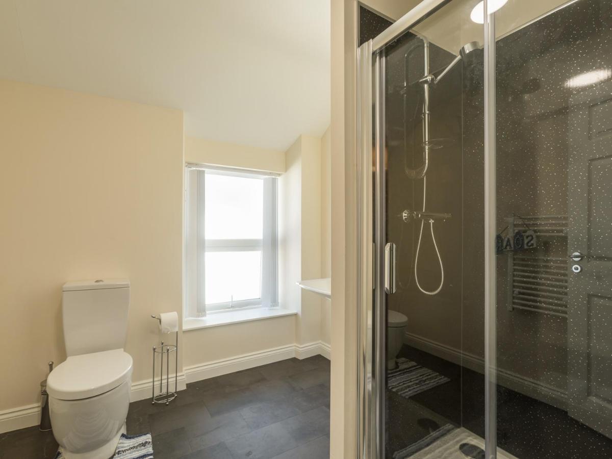 Apartment 4, 7 St Anns Apartments, Llandudno Bagian luar foto